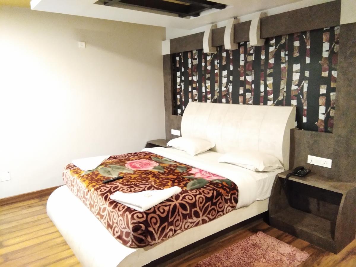 Sarkar Palace Ооти Екстериор снимка